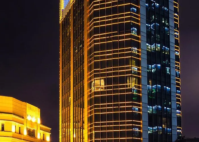 Howard Johnson Huaihai Hotel