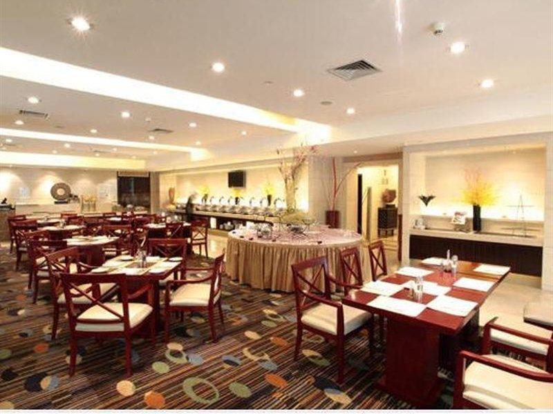 Hotel Howard Johnson Huaihai Shanghai