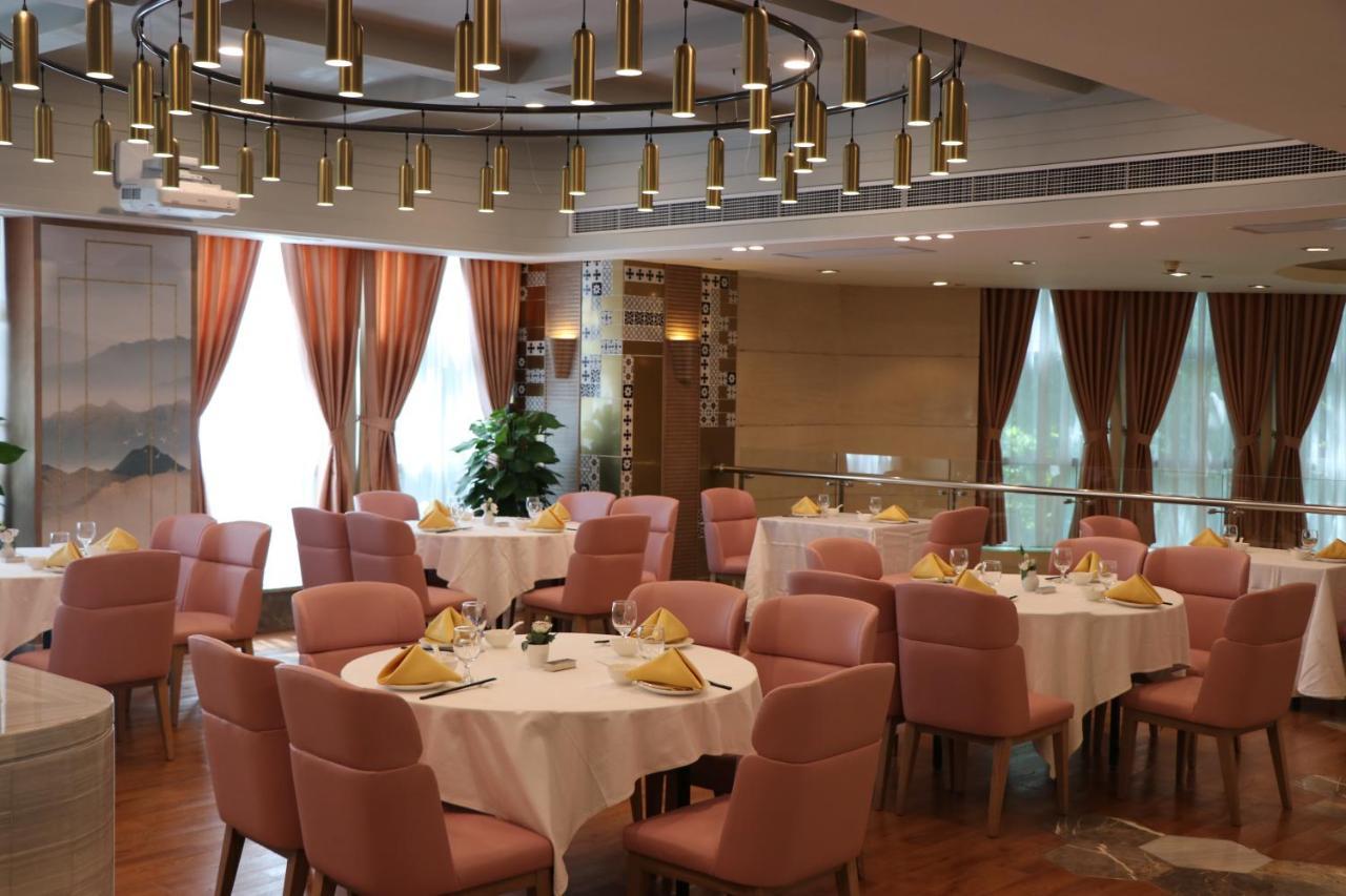 Howard Johnson Huaihai Hotel Shanghai