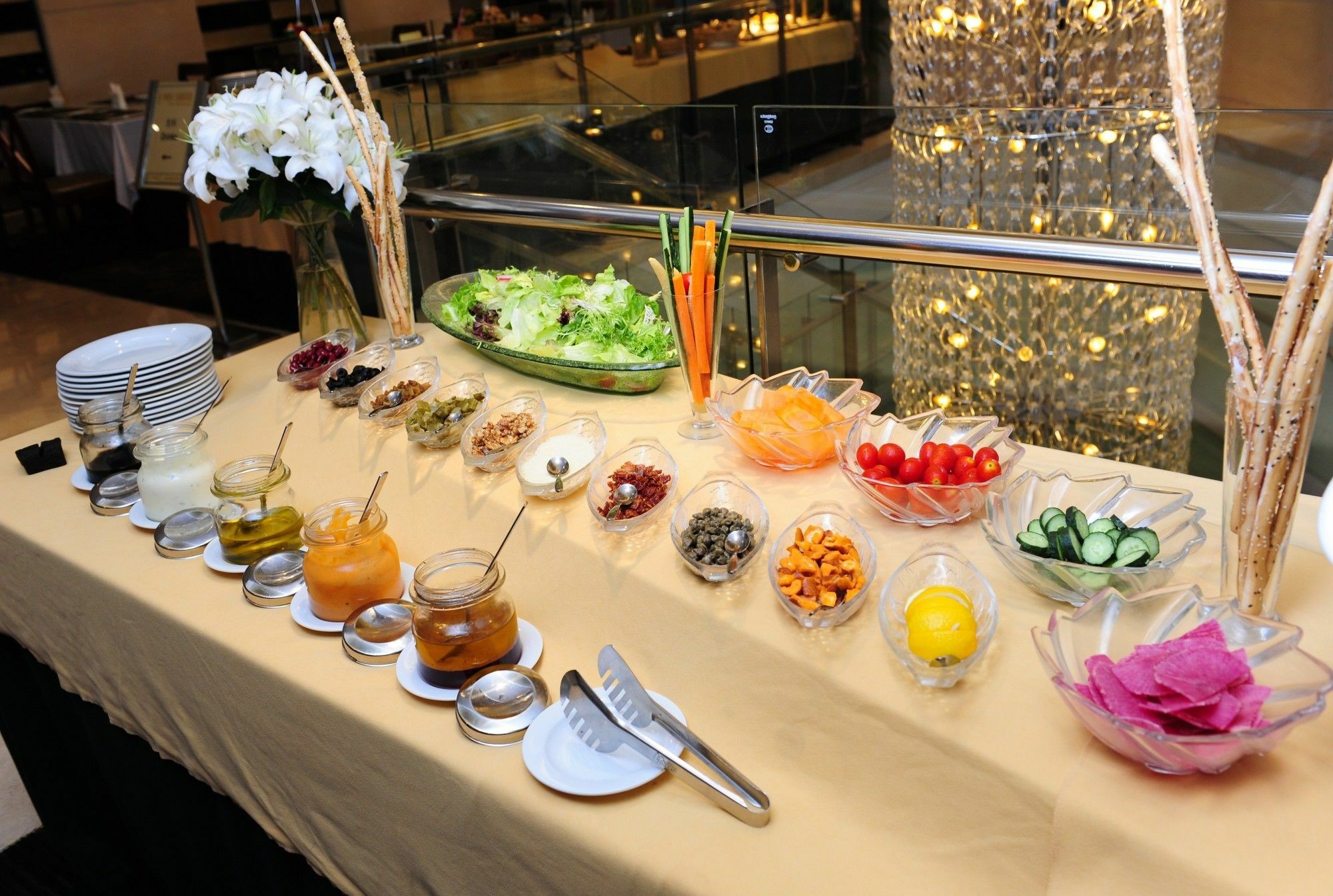 Howard Johnson Huaihai Hotel 5*